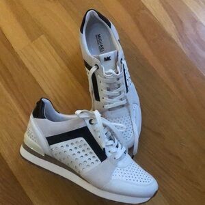 Michael Kors Women’s Size 10 NWOT